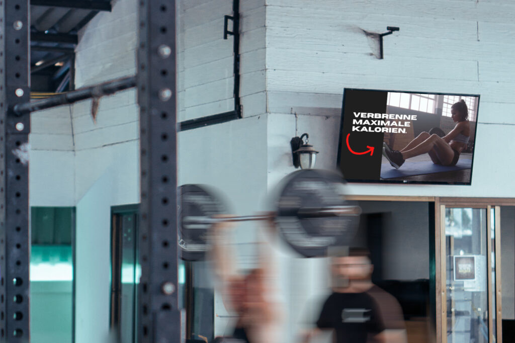 Digital Signage, Fitnessstudio, Digitale Information Trainingsfläche, FitnessTV, Unterhaltung, Content